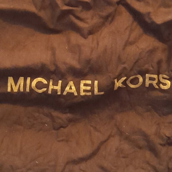 Michael Kors drawstring dust bag. - Picture 2 of 2